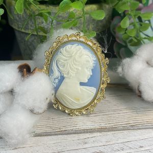 Vintage GERRY Large Blue Carved Cameo Brooch Pendant Silver Tone Metal 2"